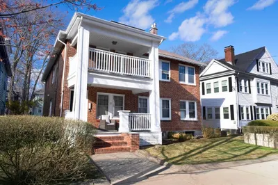 29 Pershing Rd #1