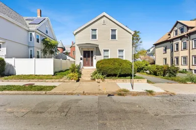 49 Parker St