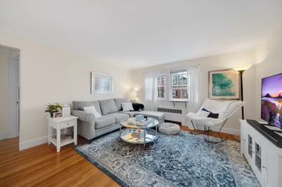 932 Massachusetts Ave #3