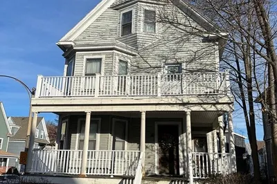 5-7 Denvir St 1