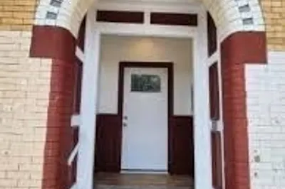 118 Winthrop St #3