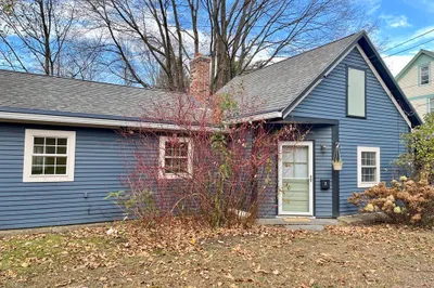 2 S Maple St 1