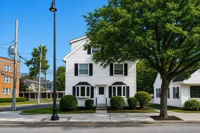 306 Main Street 1