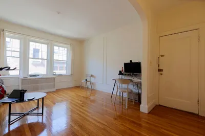 401 Washington Street #4