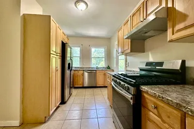 206 Sumner St #6 1