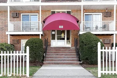 88 Beacon St #11 1