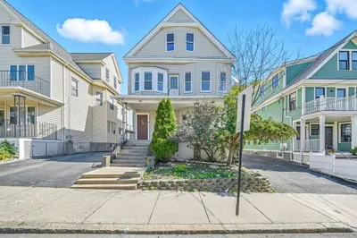 9 Curtis Street #1