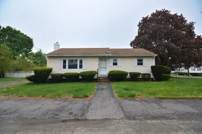 48 Franklin St 1