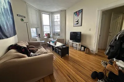 54 Burbank St #5