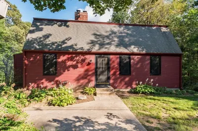 81 Hubbardston Rd 1