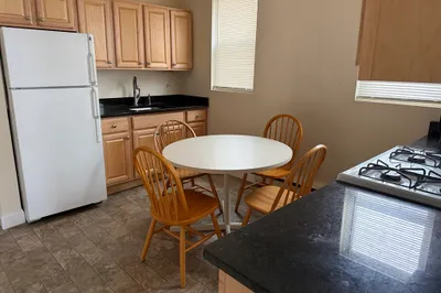 220 Middlesex Ave #4 1