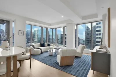 133 Seaport Boulevard #908