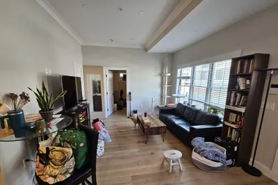 9 Everett St #1