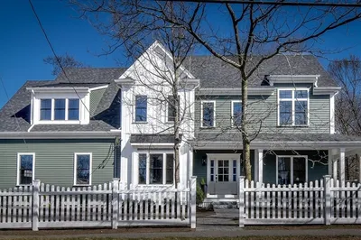 79 Speen St
