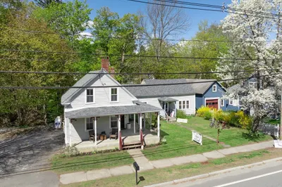 295 Main St