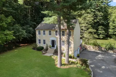 39 Valleywood Rd 1
