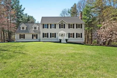 25 Fletcher Drive 1