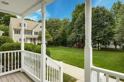 7 Dewey Street #10 1
