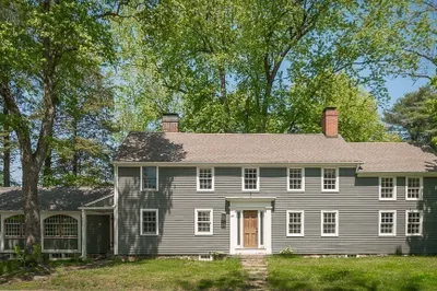 48 Topsfield Rd