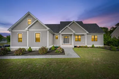 2 Magnolia Lane 1