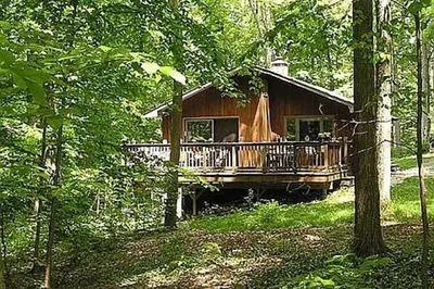 147 Whitman Rd 1