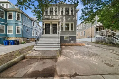 303 Alewife Brook Pkwy 1