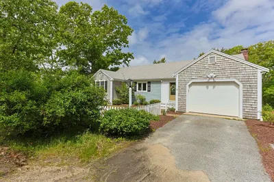 21 Mill Pond Rd 1