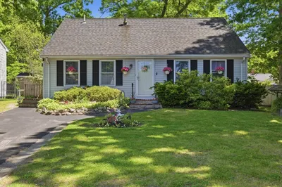 64 Dunbar St 1