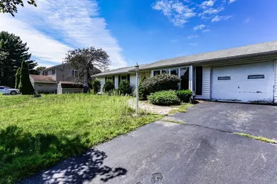 10 Corey Drive