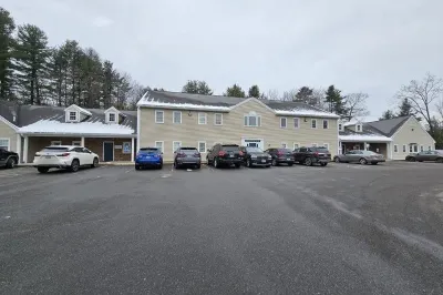 1b Commons Dr #12B