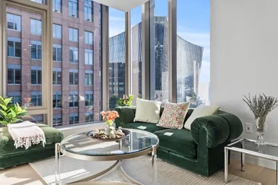 135 Seaport Blvd #1708