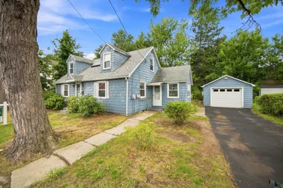 132 Miller St 1