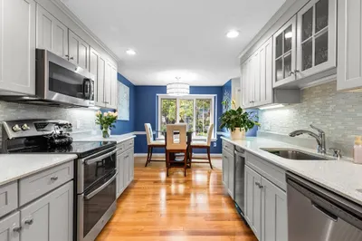 127 Village Post Road #127 1