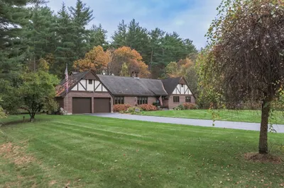 21 Saddle Ln 1