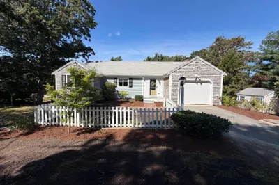21 Mill Pond Rd 1