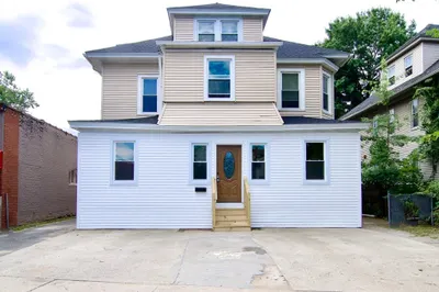 711 Sumner Ave