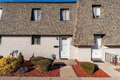 21 Beekman Dr #21 1