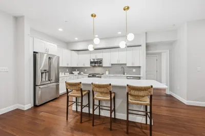170 West Broadway #311