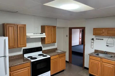 324 Boston Ave #2L