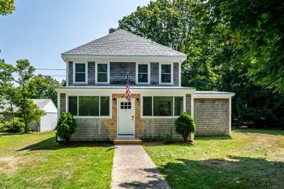 5 Bradford Ave 1