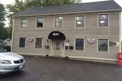 1847 Memorial Dr 1