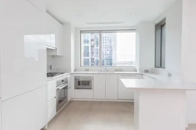 133 Seaport #903 1