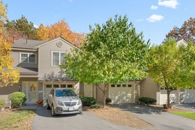 112 Ridgefield Circle #B