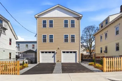 37 Webb St