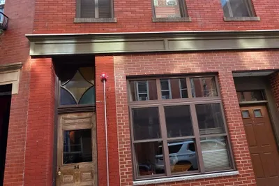 34 Charter St #4B 1