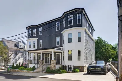 19 Fenwick St #1 1