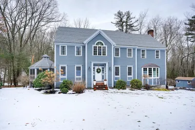 104 Taylor Rd 1