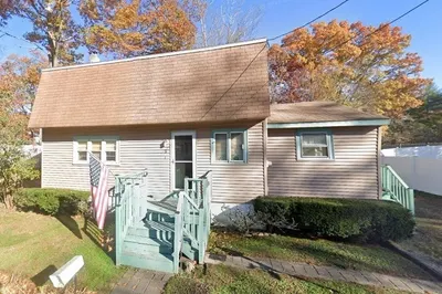 3 Greystone Rd