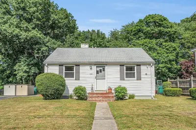 119 Burnham Road