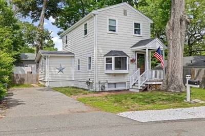 33 Cross St